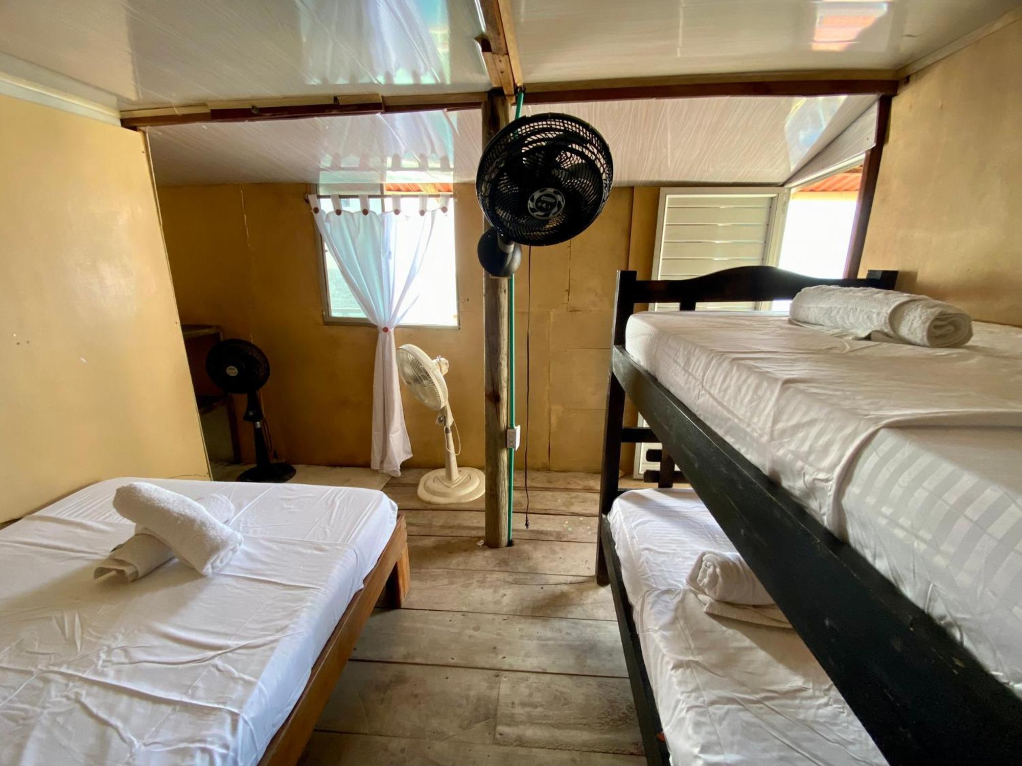 Eco Hostal Estrella De Mar Isla Mucura Buitenkant foto